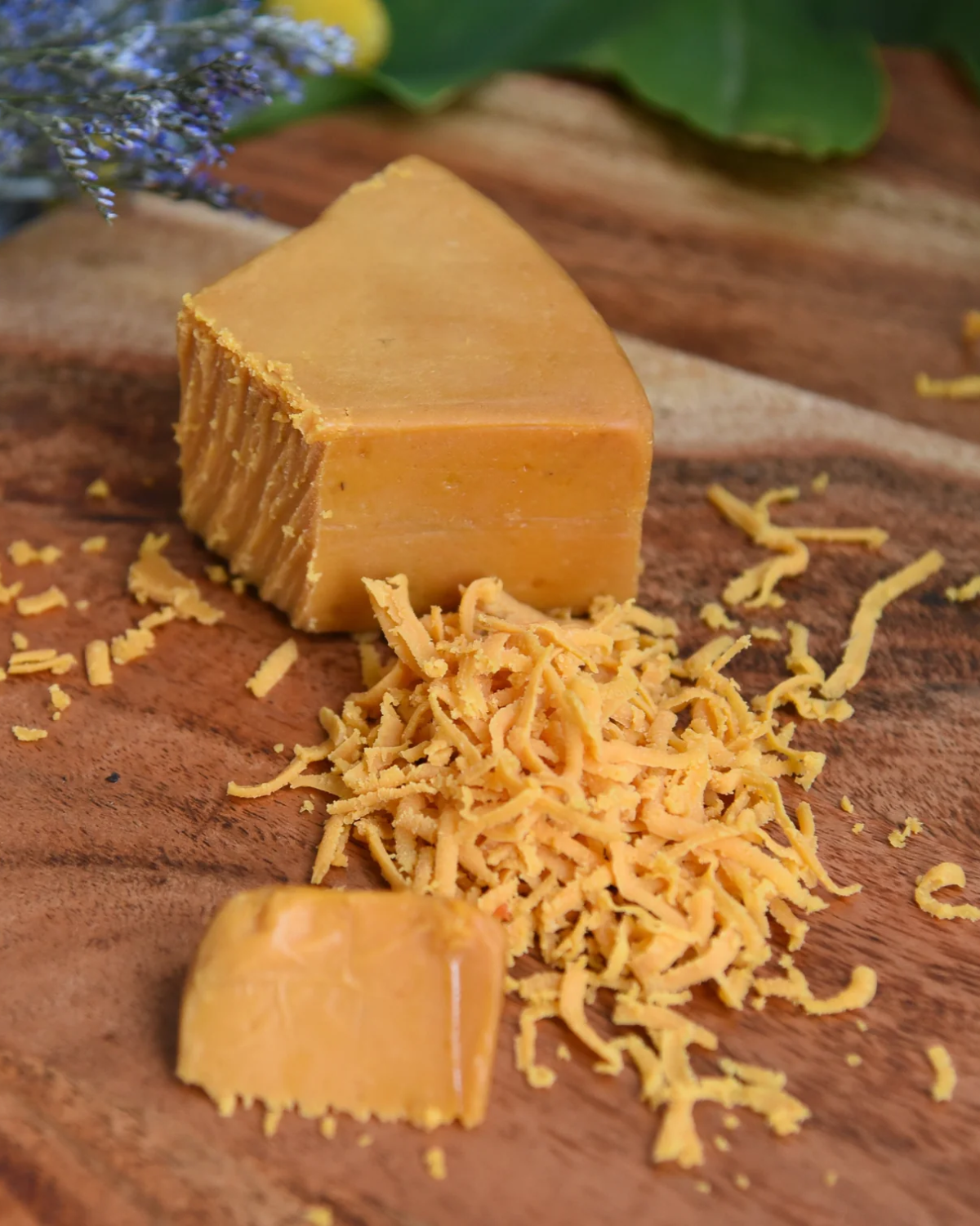SMOKED CHEDDAR CHEESE - PLANT BASED